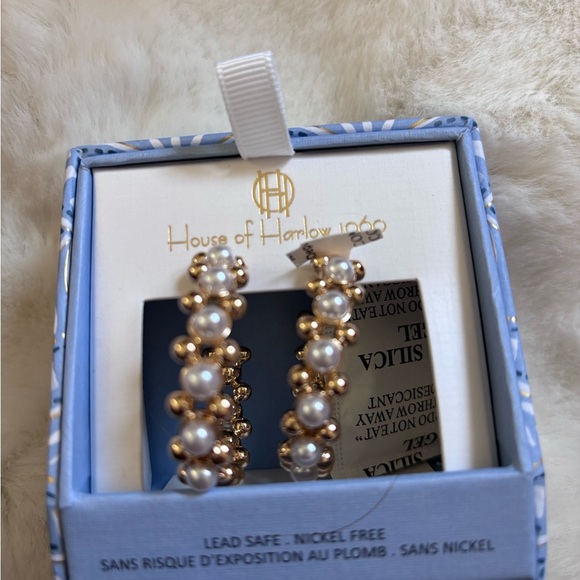 House of Harlow 1960 Pearl and Gold Hoops - Picture 1 of 3